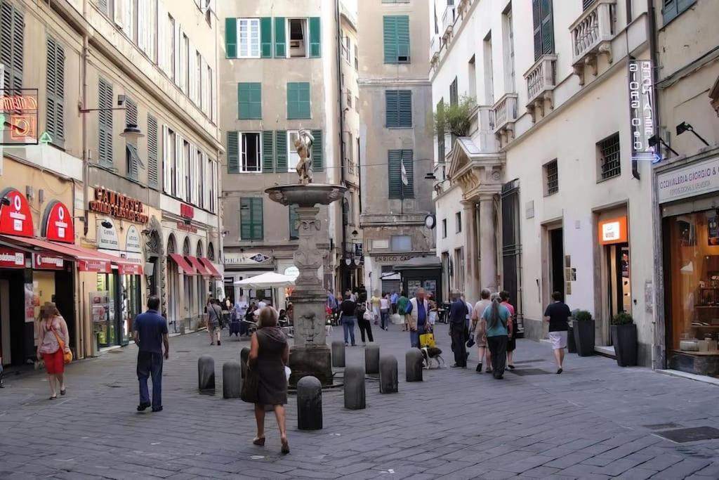 Midway Home, Nel Centro Storico Di Genova エクステリア 写真